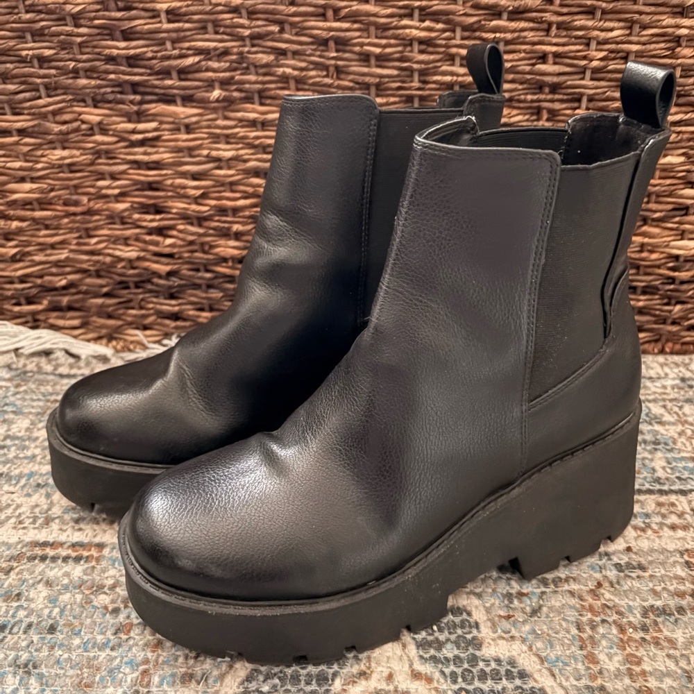 Dirty Laundry Black Platform Ankle Boots
